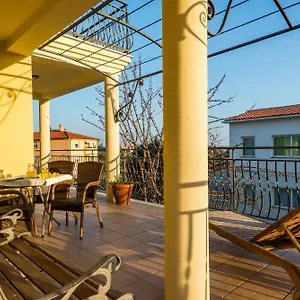 https://apartment-majoran.in-istria.net